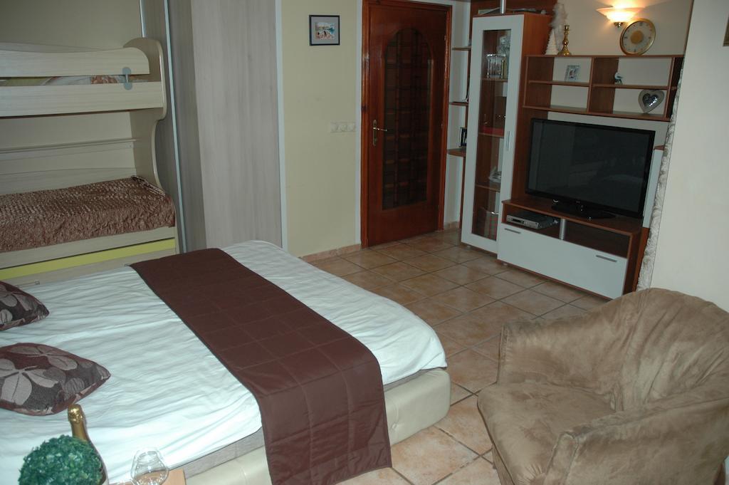 Guest House Maja โนวีซาด ห้อง รูปภาพ