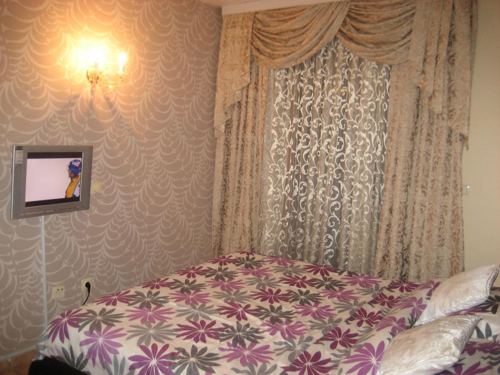 Guest House Maja โนวีซาด ภายนอก รูปภาพ